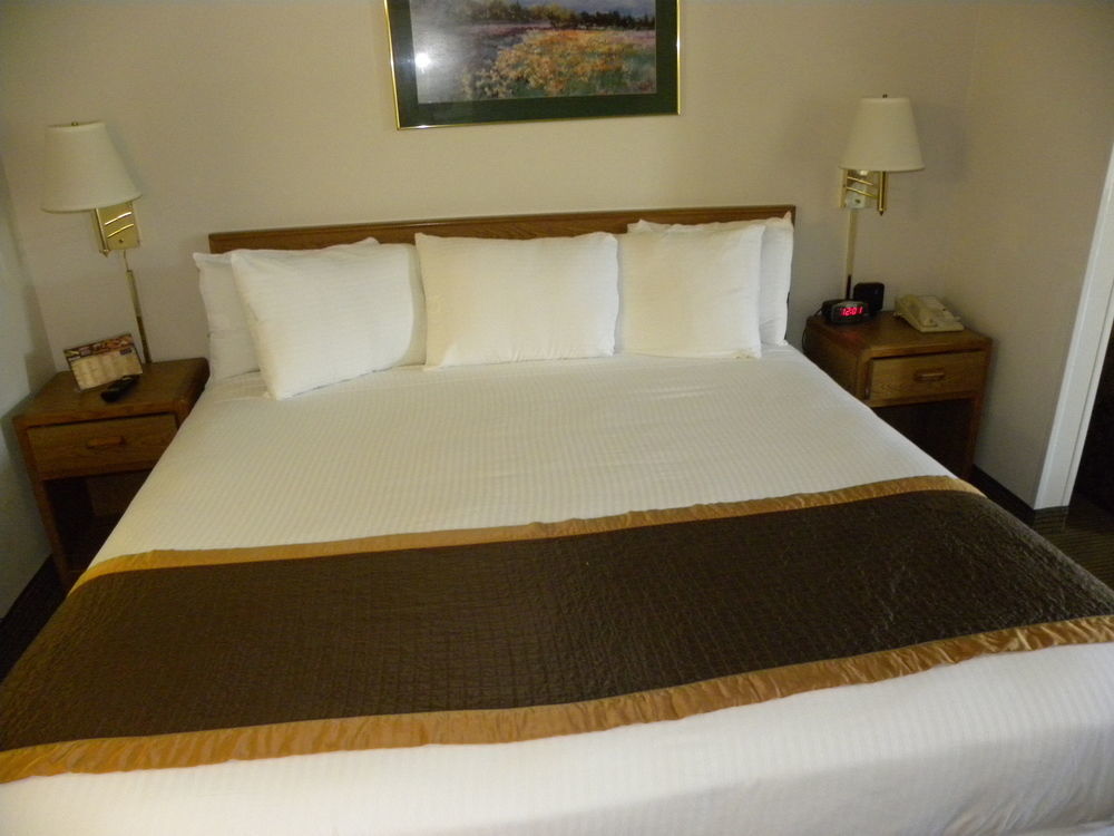 New Victorian Inn & Suites Линкольн Экстерьер фото